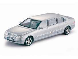 Mercedes Benz  - 2000 silver - 1:18 - SunStar - 4114 - sun4114 | Toms Modelautos