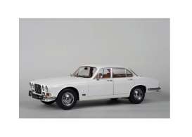 Jaguar  - 1971 white - 1:18 - Paragon - 98301RHD - para98301RHD | Toms Modelautos