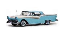 Ford  - 1957 Starmist blue/colonial white - 1:18 - SunStar - 1337 - sun1337 | Toms Modelautos