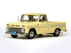 Chevrolet  - 1965 yellow - 1:18 - SunStar - 1364 - sun1364 | Toms Modelautos