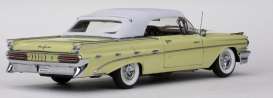 Pontiac  - 1959 yellow/white - 1:18 - SunStar - 5191 - sun5191 | Toms Modelautos