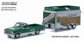 Chevrolet  - 1968 green/white - 1:64 - GreenLight - 32040B - gl32040B | Toms Modelautos