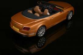 Bentley  - 2016 sunburst gold - 1:18 - Paragon - 98232L - para98232L | Toms Modelautos