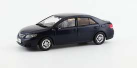 Toyota  - Allion 2015 blue - 1:43 - Kyosho - 3635db - kyo3635db | Toms Modelautos