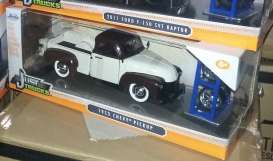 Chevrolet  - 1953 white/black - 1:24 - Jada Toys - 54027W15-1 - jada54027W15-1 | Toms Modelautos