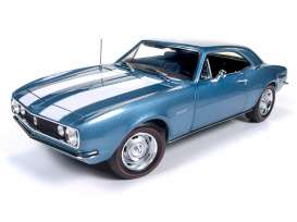 Chevrolet  - 1967 blue - 1:18 - Auto World - AMM1101 | Toms Modelautos