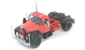 Mack  - 1953 red/black - 1:43 - IXO Models - TR001 - ixTR001 | Toms Modelautos