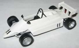 Russian Cars  - white - 1:43 - Magazine Models - magrus127 | Toms Modelautos