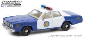 Plymouth  - Fury 1974 white/blue - 1:43 - GreenLight - 86602 - gl86602 | Toms Modelautos
