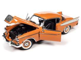 Studebaker  - Gold Hawk 1957 coppertone/white - 1:18 - Auto World - 270 - AW270 | Toms Modelautos