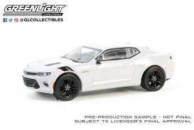 Chevrolet  - Camaro SS 2018 silver - 1:64 - GreenLight - 13350E - gl13350E | Toms Modelautos