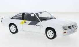 Opel  - Manta B GSI 1984 white - 1:24 - Whitebox - 124173 - WB124173 | Tom's Modelauto's