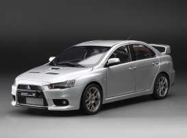 Mitsubishi  - Lancer Evo X silver metallic - 1:18 - SunStar - 5821 - sun5821 | Toms Modelautos