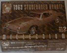Studebaker  - 1963  - 1:25 - AMT - s3268 - amts3268 | Toms Modelautos