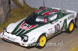 Lancia  - 1976 white/green/red - 1:43 - Minichamps - 430761210 - mc430761210 | Toms Modelautos