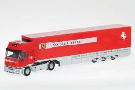 Iveco  - 2002 red - 1:43 - Old Cars - old2002 | Toms Modelautos