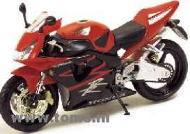 Honda  - 2002 red - 1:24 - IXO Models - stb015 - ixstb015 | Toms Modelautos