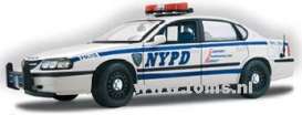 Chevrolet  - White/Blue - 1:18 - Maisto - sto36645 - maisto36645 | Toms Modelautos