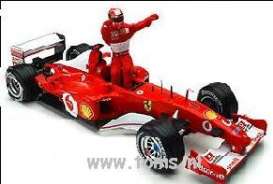 Ferrari  - 2002 red - 1:18 - Hotwheels - mv54616 - hwmv54616 | Toms Modelautos