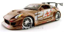 Nissan  - 2004 gold - 1:18 - Muscle Machines - mus71198EFg | Toms Modelautos