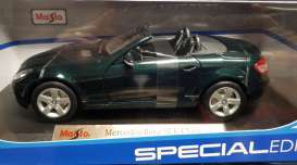 Mercedes Benz  - SLK hardtop 1999 dark green - 1:18 - Maisto - 31687 - mai31687gn | Toms Modelautos