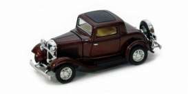 Ford  - 1932 burgundy - 1:43 - Lucky Diecast - 94231bg - ldc94231bg | Toms Modelautos