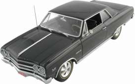 Chevrolet  - 1965 black/black interior - 1:18 - Exact Detail - ed505 | Toms Modelautos