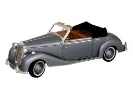 Mercedes Benz  - 1950 silver-blue - 1:18 - Signature Models - sig18123sb | Toms Modelautos