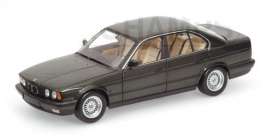 BMW  - 1988 green - 1:18 - Minichamps - 100024001 - mc100024001 | Toms Modelautos