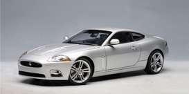 Jaguar  - 2006 silver - 1:18 - AutoArt - 73633 - autoart73633 | Toms Modelautos