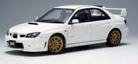 Subaru  - 2006 white - 1:18 - AutoArt - 78682 - autoart78682 | Toms Modelautos