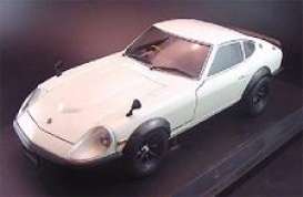 Nissan  - white - 1:18 - Kyosho - 8217w - kyo8217w | Toms Modelautos