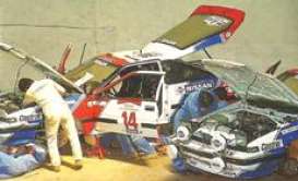 Nissan  - 1988  - 1:43 - Bizarre - biz00371 | Toms Modelautos