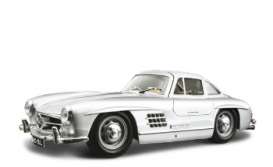Mercedes Benz  - 1954 silver - 1:24 - Bburago - 22023s - bura22023s | Toms Modelautos