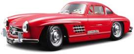 Mercedes Benz  - 1954 red - 1:24 - Bburago - 22023r - bura22023r | Toms Modelautos