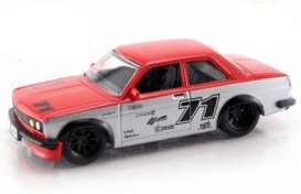 Nissan  - 1971 red/silver - 1:64 - Jada Toys - 12063W3-3 - jada12063W3-3 | Toms Modelautos
