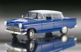 Opel  - 1961 blue/white - 1:18 - Revell - Germany - 08896 - revell08896 | Toms Modelautos