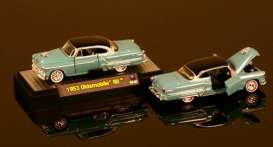 Oldsmobile  - 1953 green/black - 1:64 - M2 Machines - 31500-1Abbk - M2-31500-1Abbk | Toms Modelautos
