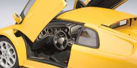 Lamborghini  - Diablo yellow - 1:18 - AutoArt - 74526 - autoart74526 | Toms Modelautos