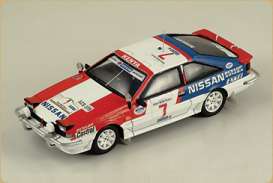 Nissan  - 1989 red/white/blue - 1:43 - Bizarre - BZ372 | Toms Modelautos