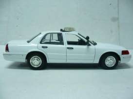 Ford  - 2001 white - 1:18 - Motor Max - 73517 - mmax73517 | Toms Modelautos