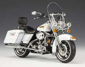 Harley Davidson  - 2007 white gold pearl - 1:12 - Highway 61 - hw81033 | Toms Modelautos
