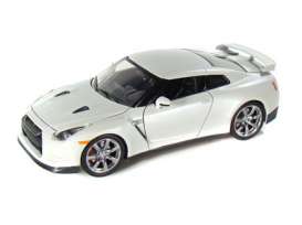 Nissan  - 2009 white - 1:24 - Jada Toys - 92195w - jada92195w | Toms Modelautos