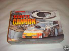 Chevrolet  - 2000 silver - 1:24 - Action Performance - act100726 | Toms Modelautos