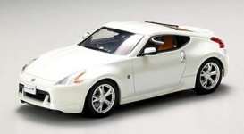 Nissan  - 2008 white - 1:43 - Ebbro - ebb44144 | Toms Modelautos