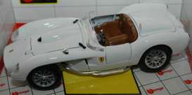 Ferrari  - 1957 white - 1:18 - Bburago - 3007w - bura3007w | Toms Modelautos