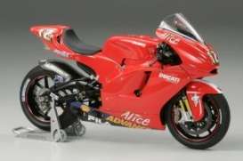 Ducati  - red - 1:12 - Tamiya - 21046 - tam21046 | Toms Modelautos