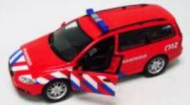 Volvo  - red - 1:18 - Powco - po12924B | Toms Modelautos