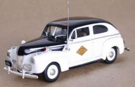 Ford  - 1941 black/white - 1:43 - First Response - fr1941 | Toms Modelautos