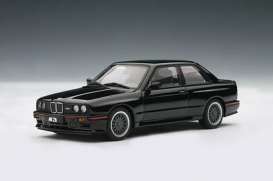 BMW  - 1990 black - 1:43 - AutoArt - 50562 - autoart50562 | Toms Modelautos